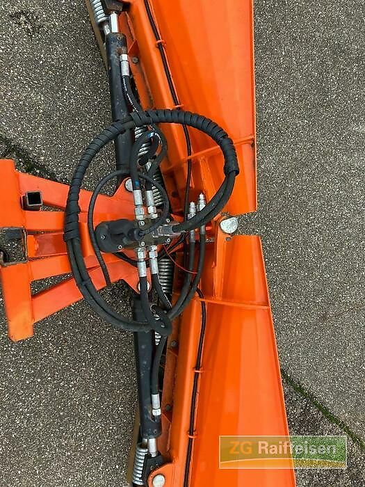 Iseki Federklappenschneepflug