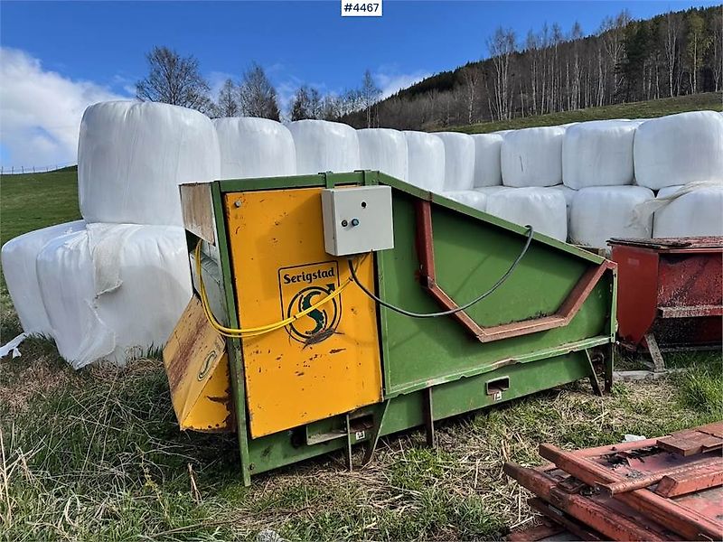 Serigstad Rundballekutter