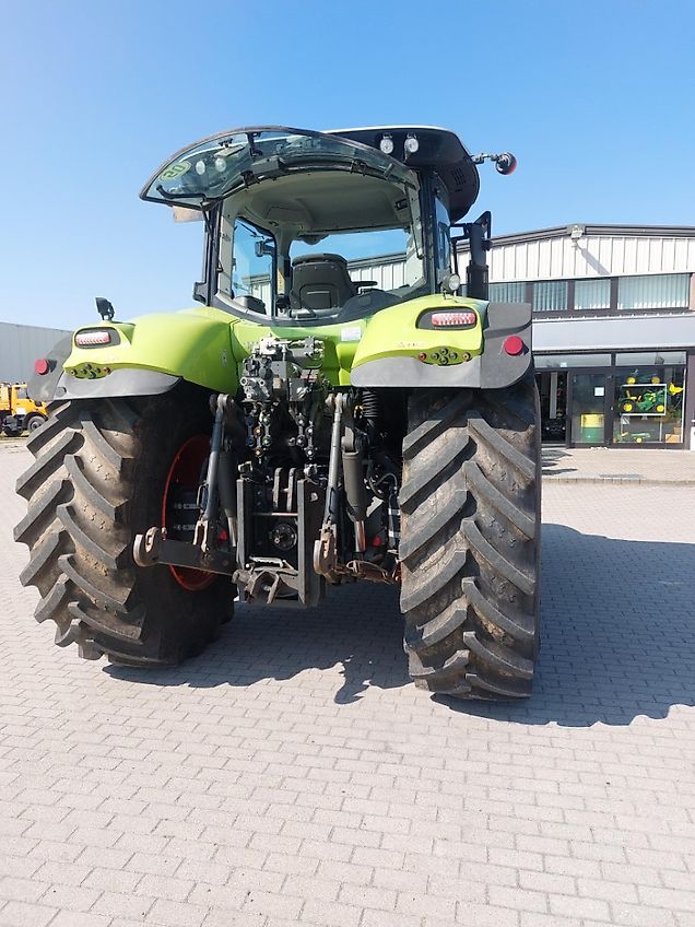 Claas Axion 850