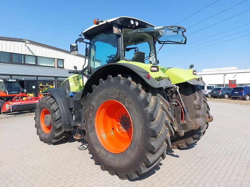 Claas Axion 850