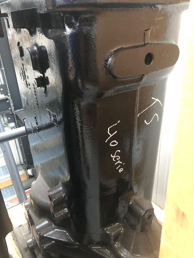 New Holland GEARBOX TS 16X16SLE /TSA/T6000/T6/1 16X16 EC T6.140 AC/