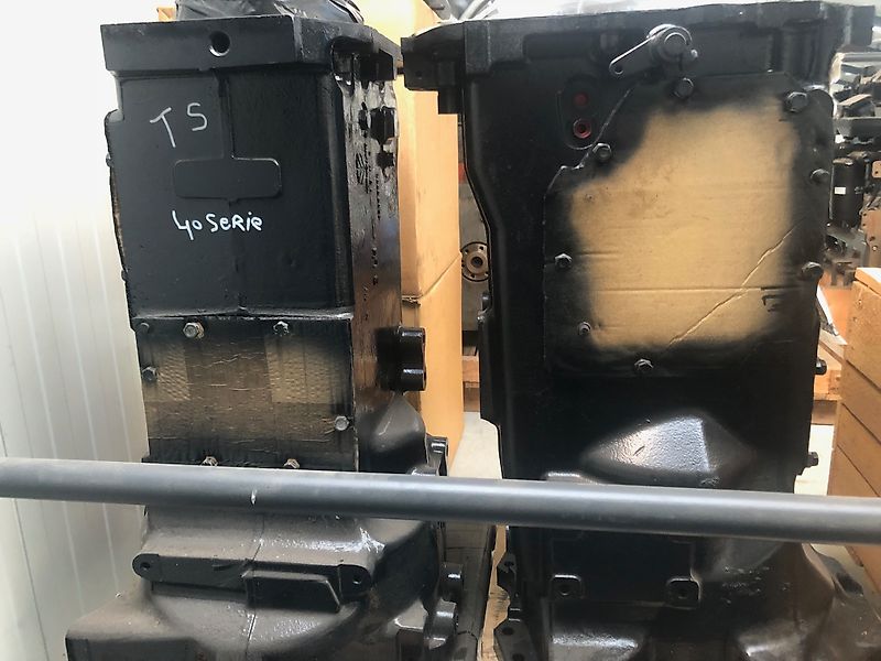 New Holland GEARBOX TS 16X16SLE /TSA/T6000/T6/1 16X16 EC T6.140 AC/