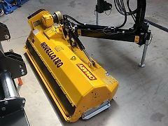 Omarv Böschungsmulcher Seitenmulcher Mulcher Schlegelmulcher Mähe