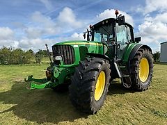 John Deere 6820