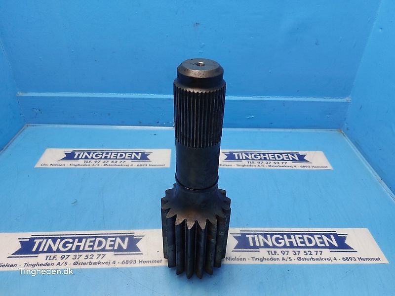 New Holland 8670 (Spare part/Reservedel/Ersatzteil)