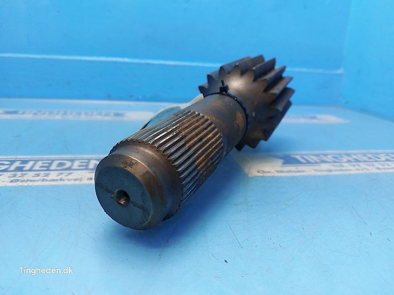 New Holland 8670 (Spare part/Reservedel/Ersatzteil)