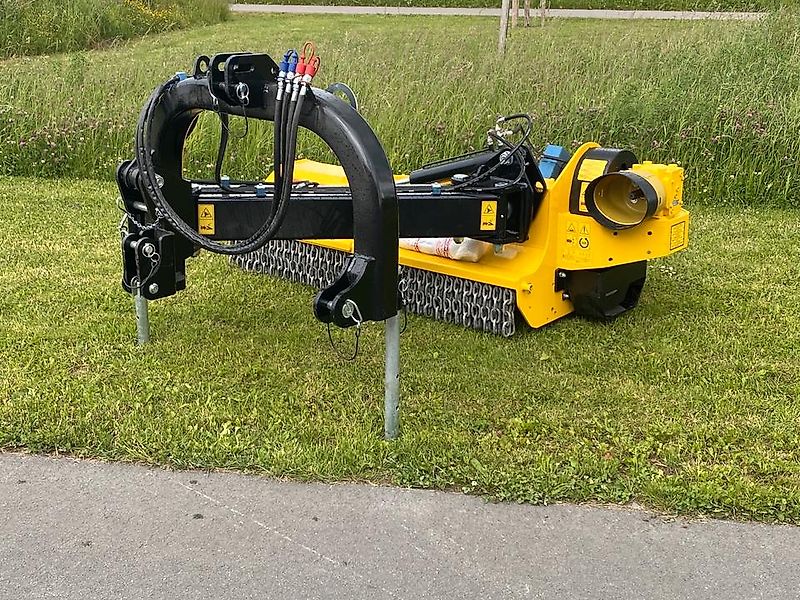 Omarv Böschungsmulcher Seitenmulcher Schlegelmulcher Mulcher