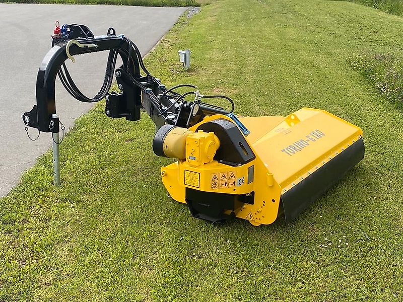 Omarv Böschungsmulcher Seitenmulcher Schlegelmulcher Mulcher