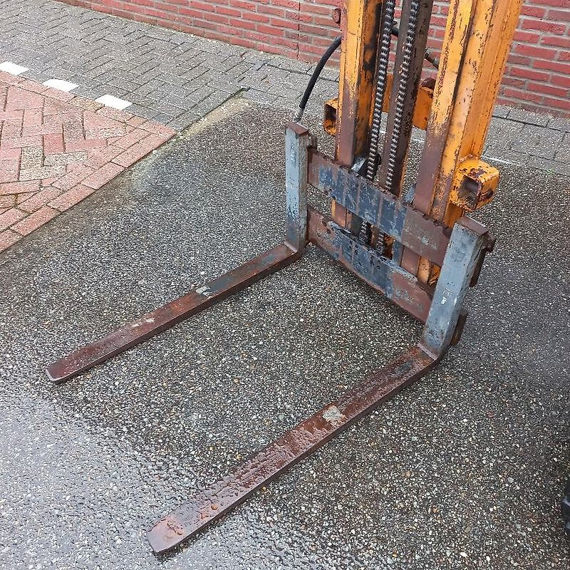 Matral L155 hefmast met vorken