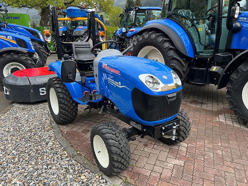 New Holland Boomer 25