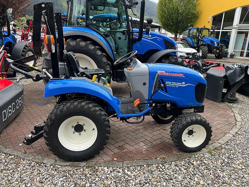 New Holland Boomer 25