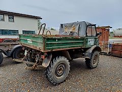 Mercedes-Benz Unimog 406