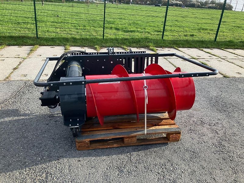 Mammut Fortuna Futterräumer Futterschild Futterverteiler