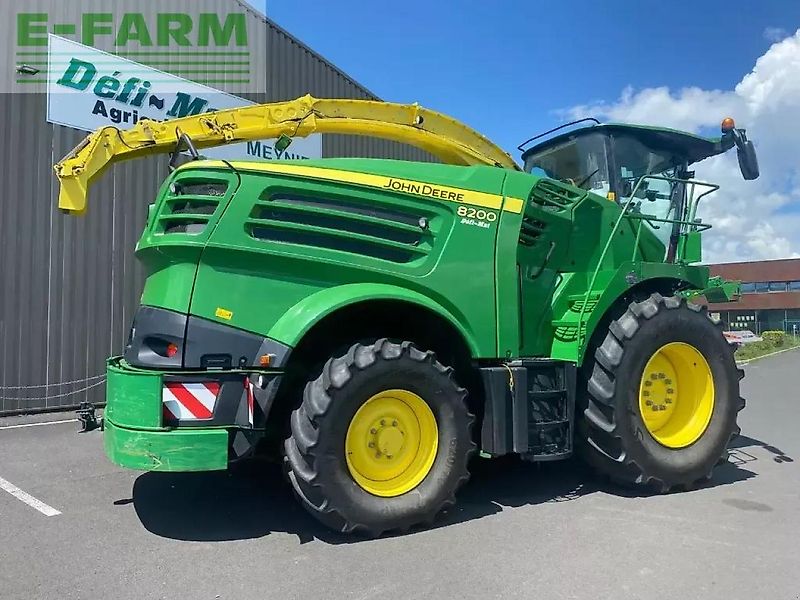 John Deere 8200