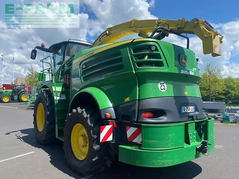 John Deere 8200