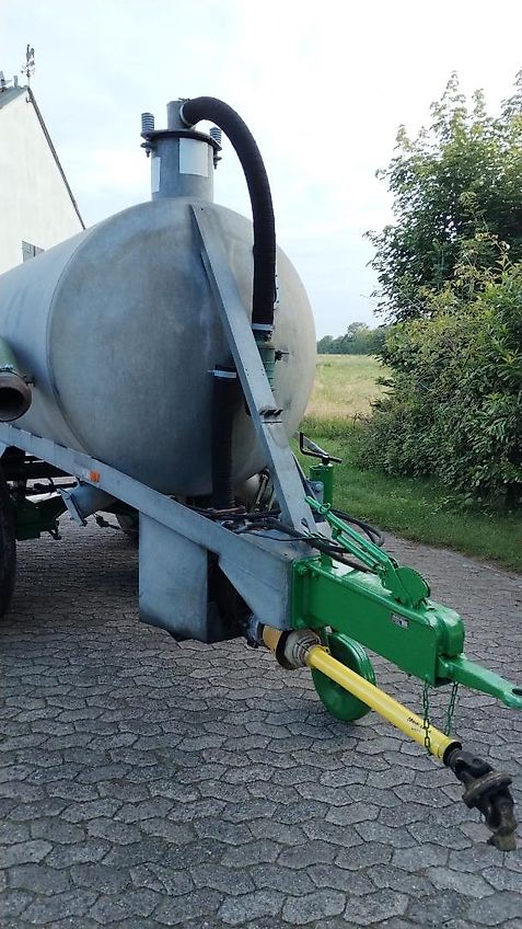 Meyer-Lohne Rekordia Güllefass Wasserwagen 6000 Liter Vakumkompressor Güllewagen 6000 Liter Wassefass 6000 Liter zum Wässern von Anpflanzungen Tandemachse