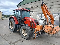 Zetor Forterra 9641, erst 2972 Std. inkl. Fiedler Auslegemulcher und Streuer Rauch