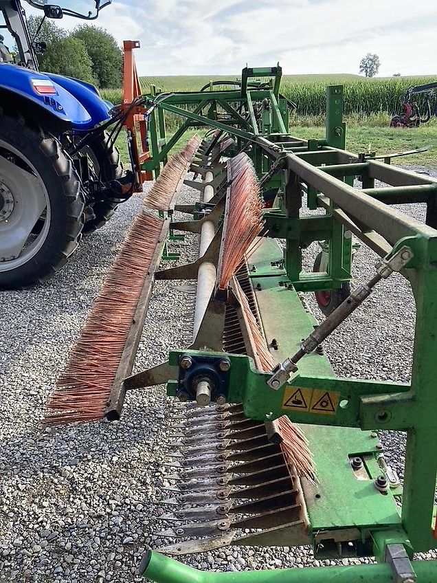 Soil and Seed Equipment Scandinavia AB Combcut 620