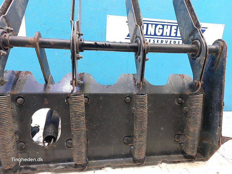 New Holland BB9090 (Spare part/Reservedel/Ersatzteil)