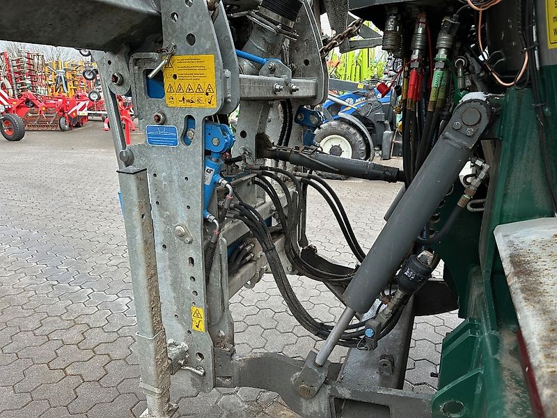 Claas Xerion 3300 Trac **Halloween-Aktionspreis**