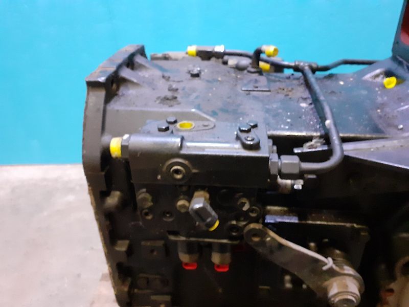 New Holland L85 (Spare part/Reservedel/Ersatzteil)