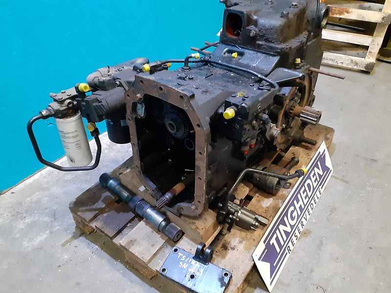 New Holland L85 (Spare part/Reservedel/Ersatzteil)