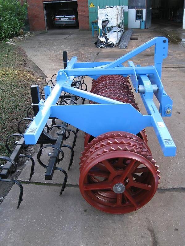 BM Maschinenbau Frontpacker M lenkbar 3m Cambridge Zahnringwalze Packerwalze