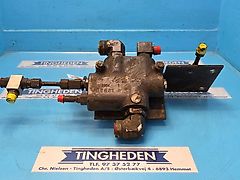 New Holland 8970 (Spare part/Reservedel/Ersatzteil)