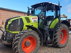 Claas Axion 810