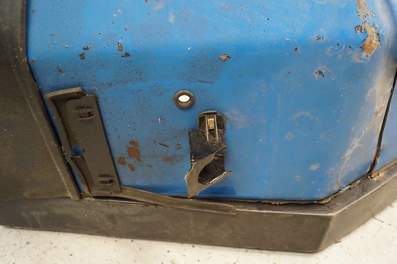 New Holland 8340 (Spare part/Reservedel/Ersatzteil)