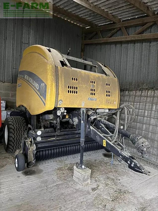 New Holland roll belt 180