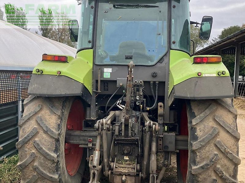 Claas ARES 557