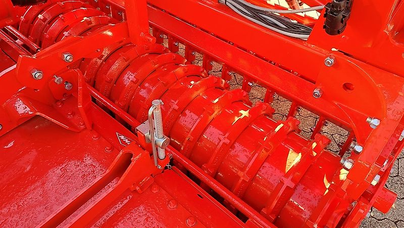 Kuhn HRB 303D + INTEGRA 3003 24 SD Säkombination