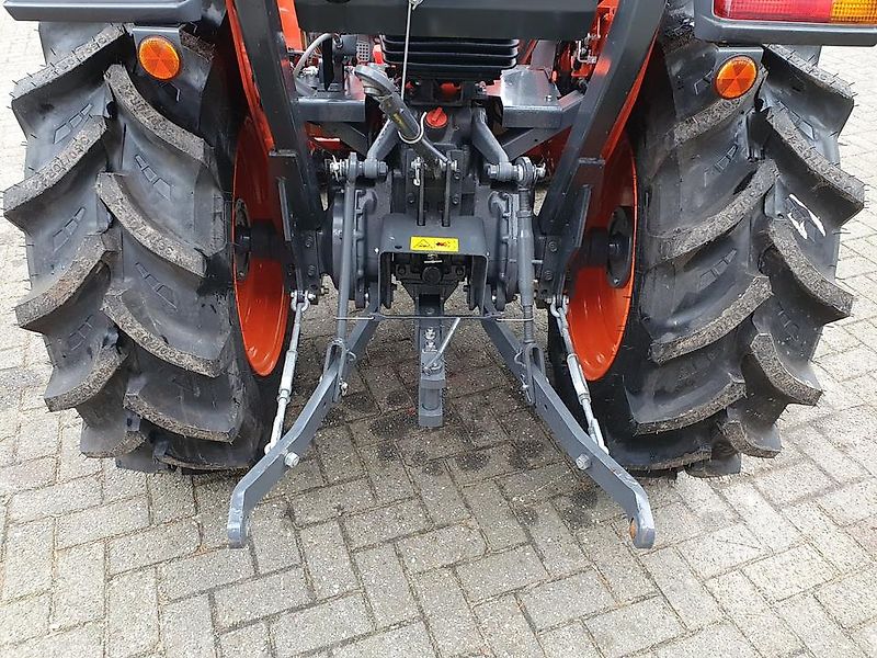 Kubota L1-382 HST mit Frontlader Garantie bis 24.03.2027