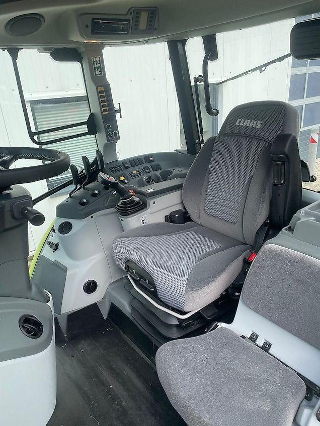 Claas ARION 420 CIS + FL 100 Frontlader