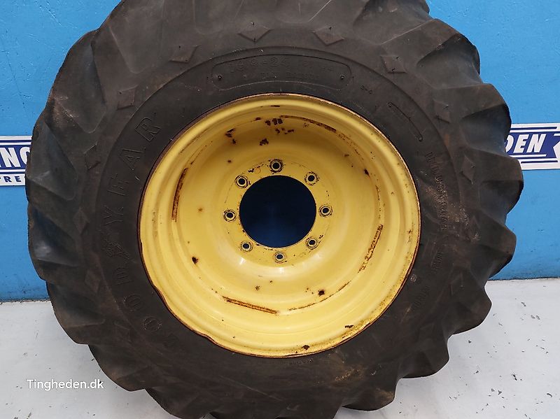 New Holland 24" 16.9-24 (Spare part/Reservedel/Ersatzteil)