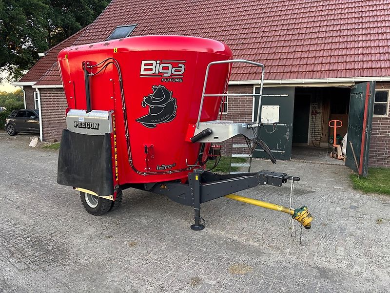 Peecon Biga 12 m3 voermengwagen