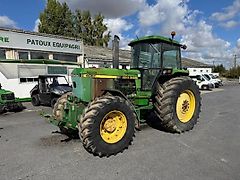 John Deere 4055