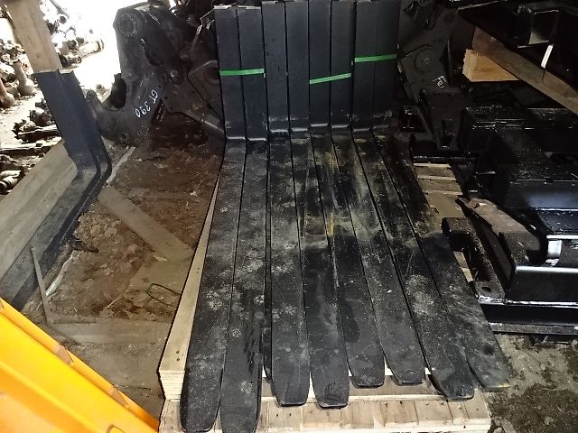 Palettengabel Euro SW- Anbau - Rahmen  mit Zinken SONDERPREISE-NEUE Palettengabel mit 1,2 mtr. Zinken - Rahmen mit Zinken