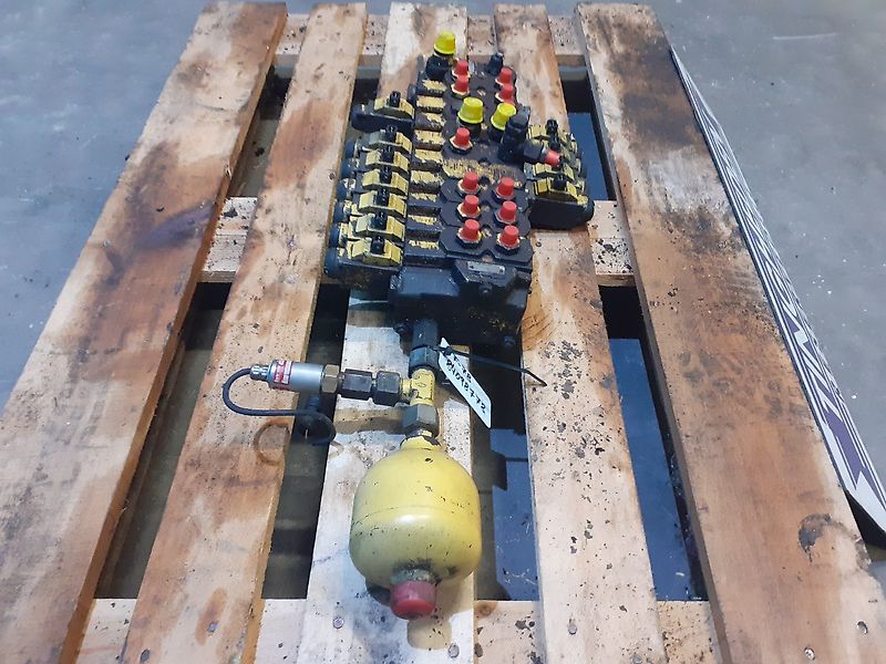 New Holland TX68 (Spare part/Reservedel/Ersatzteil)