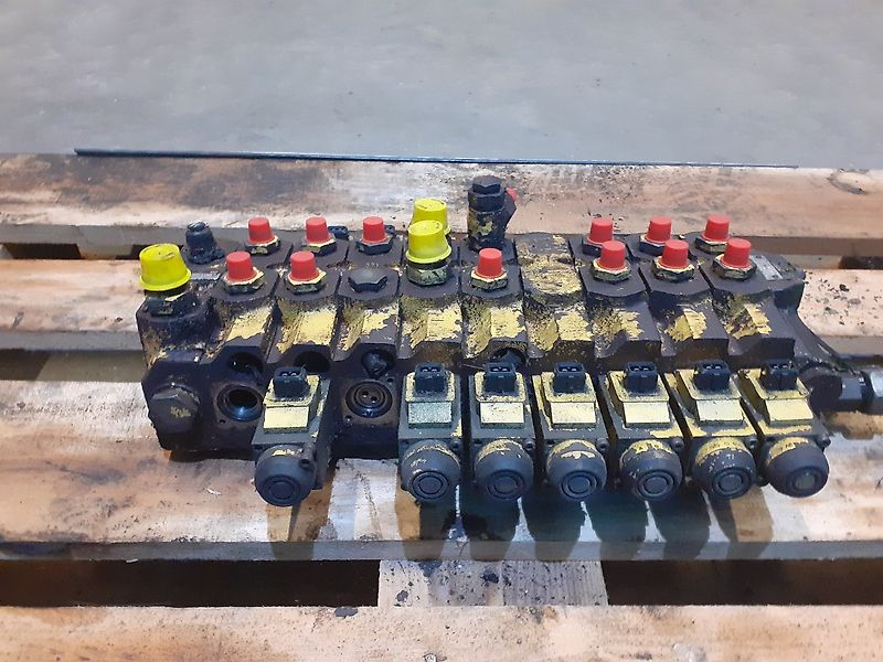 New Holland TX68 (Spare part/Reservedel/Ersatzteil)