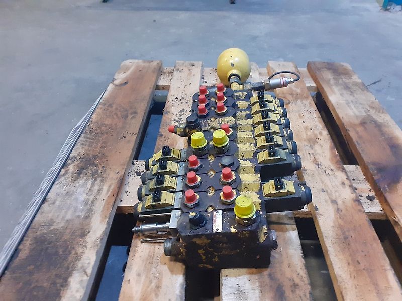 New Holland TX68 (Spare part/Reservedel/Ersatzteil)