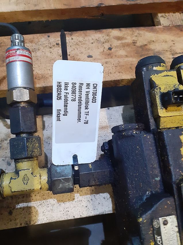 New Holland TX68 (Spare part/Reservedel/Ersatzteil)