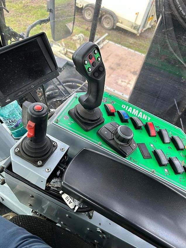 Albach Diamant 2000 selbstfahrender Holzhacker Bj. 2019 / 3.100h!