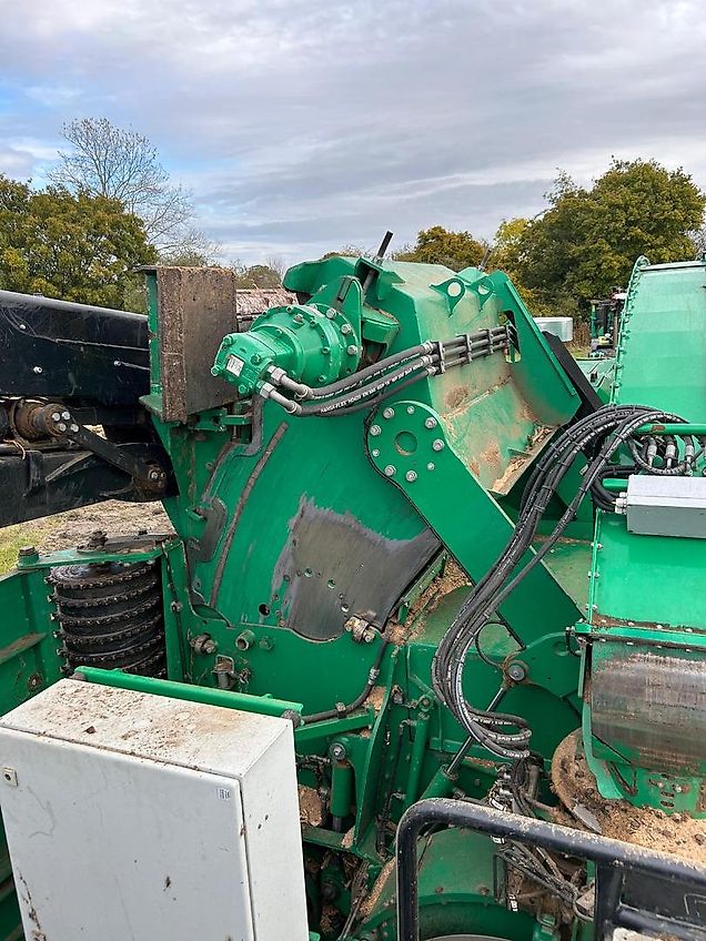 Albach Diamant 2000 selbstfahrender Holzhacker Bj. 2019 / 3.100h!