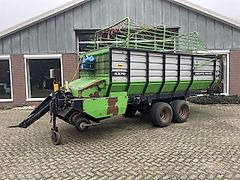 Deutz-Fahr K570 opraapwagen