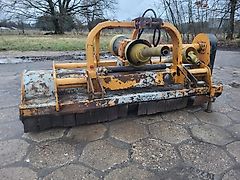 Kuhn Berti tył czołowa