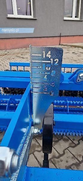 Namyslo Saatbettbereitung / Seedbed cultivator / Combiné de préparation / Agregat uprawowy Milan 5 m
