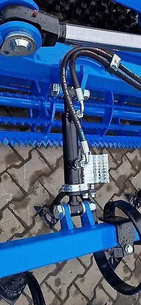 Namyslo Saatbettbereitung / Seedbed cultivator / Combiné de préparation / Agregat uprawowy Milan 5 m