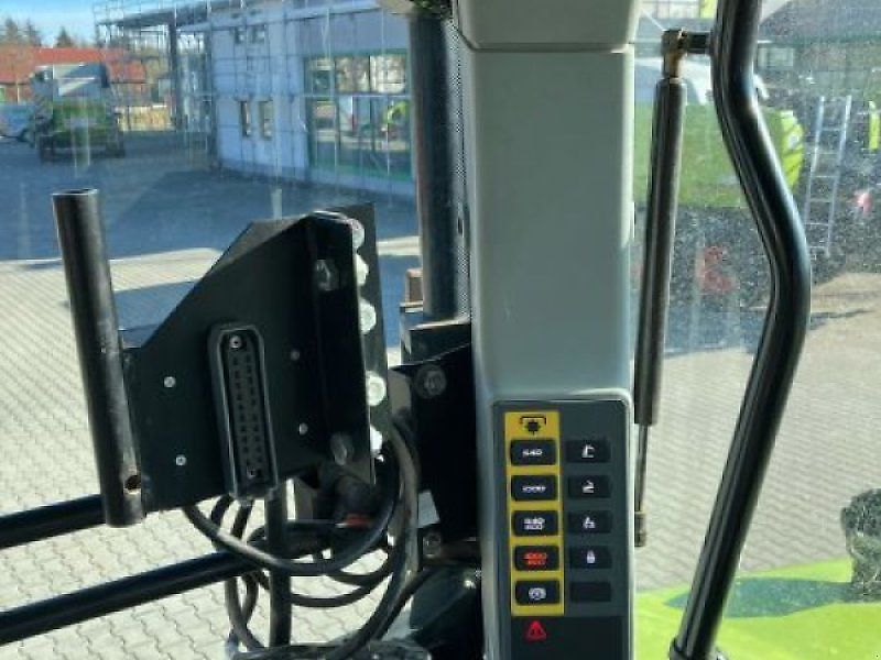 Claas ARION 550 CMATIC CEBIS